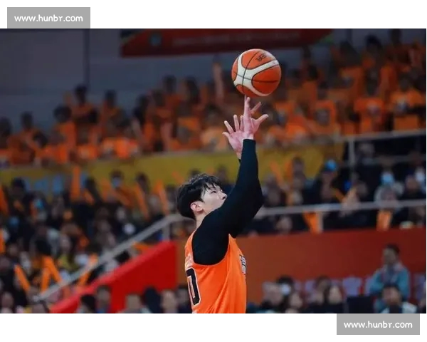 激烈对决瞬间回顾篮球赛场比分悬念与精彩瞬间解析